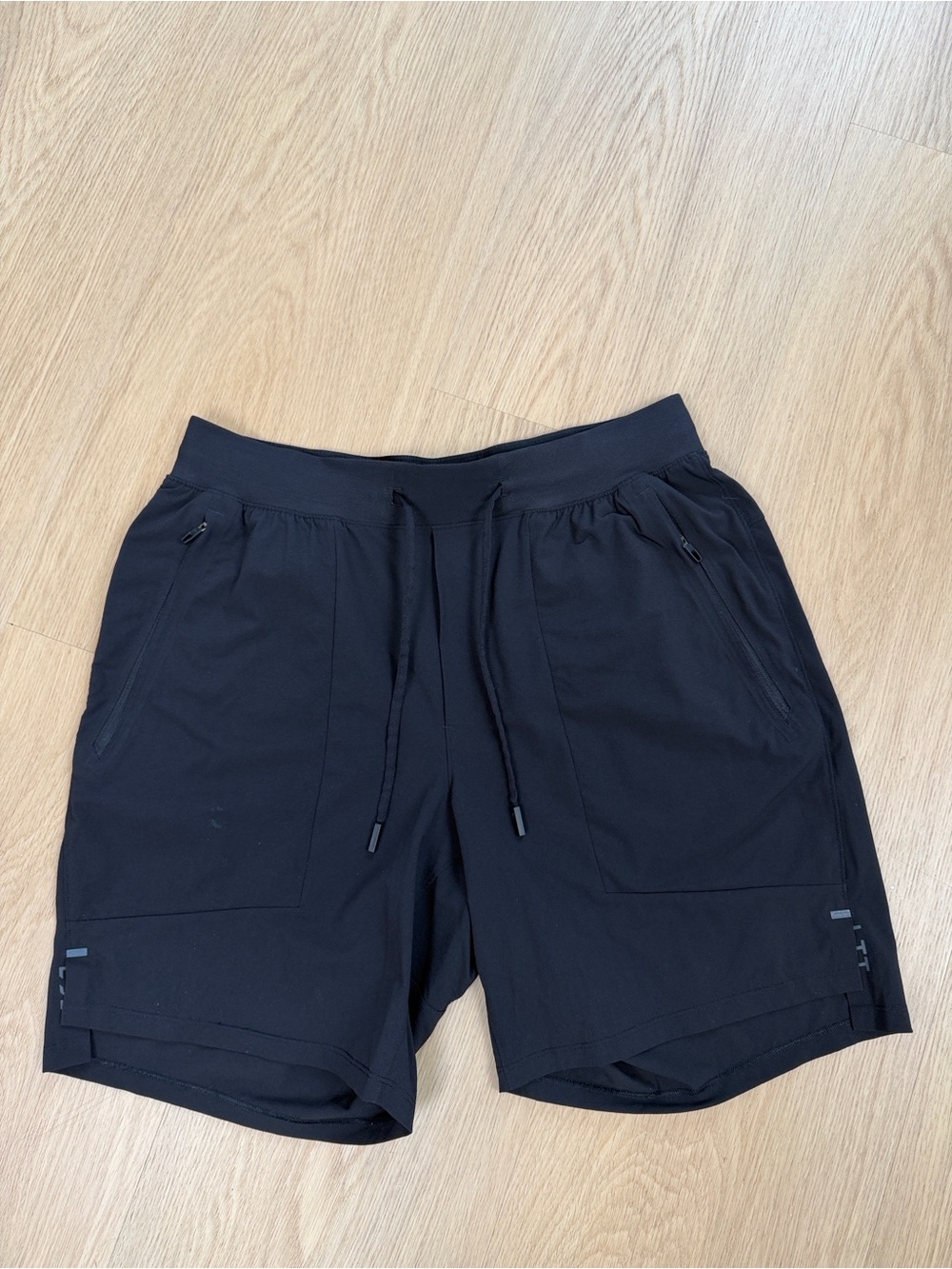 Lululemon License to Train Linerless Short 7" M